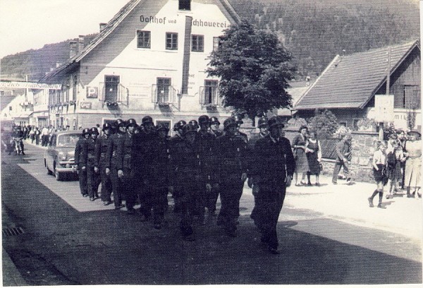 1953
